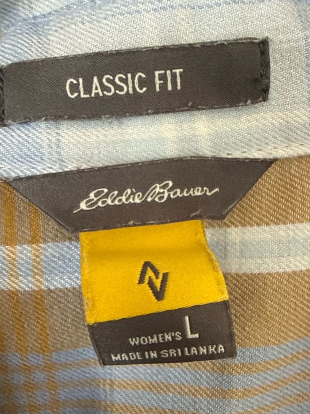 Super Soft Eddie Bauer Women’s Flannel - Picture 5 of 6